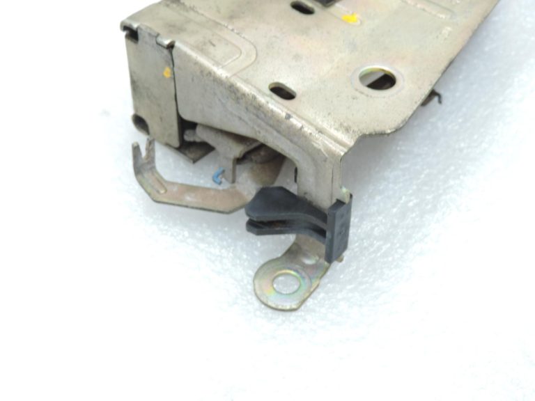 OE Smart ForTwo W450 priekšējā kreisā durvju slēdzene 0002855V008