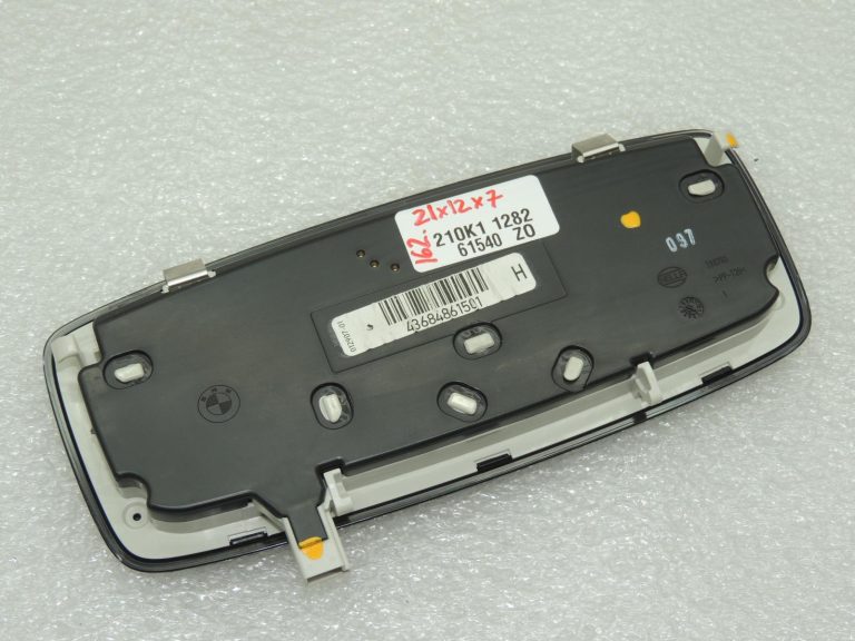 BMW G30 G31 aizmugurējā centrālā lasīšanas lampa, LED salona apgaismojums 63316848615 6848615 OE