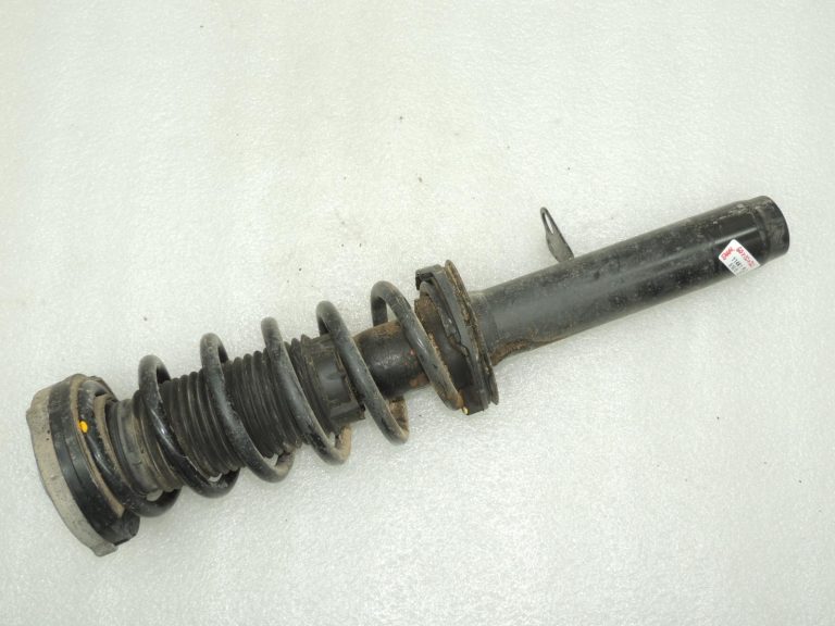 BMW G30 G31 priekšējais labais amortizators, atsperes 31316866608 6866608 OE