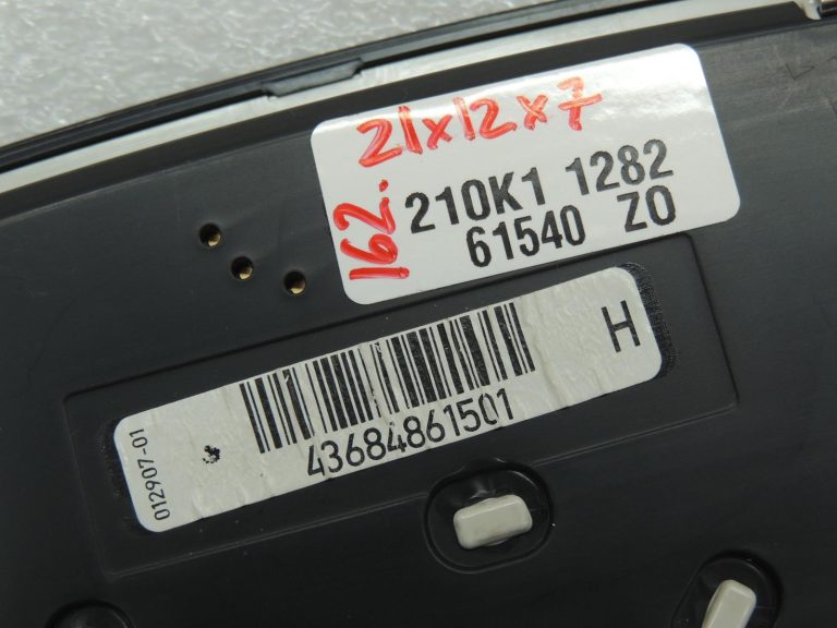 BMW G30 G31 aizmugurējā centrālā lasīšanas lampa, LED salona apgaismojums 63316848615 6848615 OE