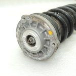 BMW G30 G31 priekšējais labais amortizators, atsperes 31316866608 6866608 OE