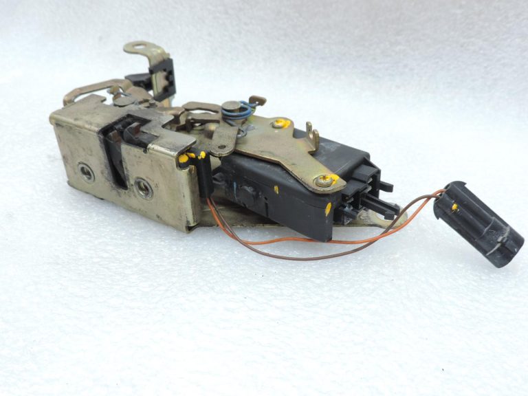 OE Smart ForTwo W450 priekšējā kreisā durvju slēdzene 0002855V008