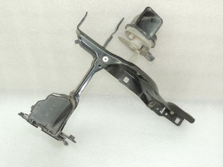 BMW G30 G31 lukturu kronšteins (labais), signāltaure „Fanfare“ 51647383858 61337342945 OE