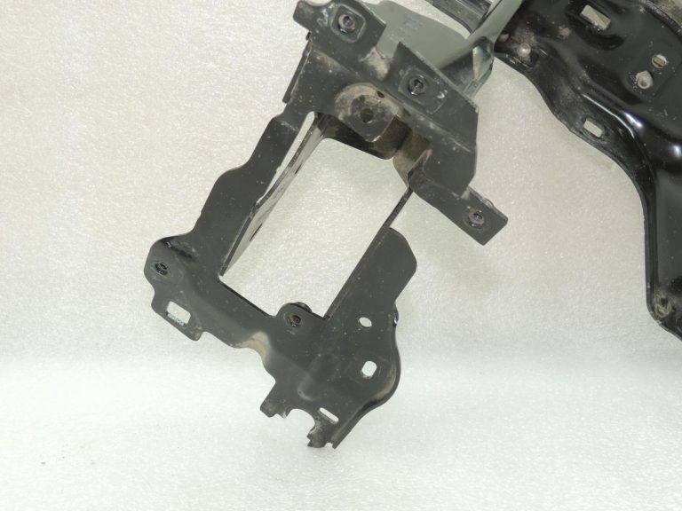 BMW G30 G31 lukturu kronšteins (labais), signāltaure „Fanfare“ 51647383858 61337342945 OE