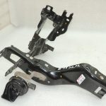 BMW G30 G31 lukturu kronšteins (labais), signāltaure „Fanfare“ 51647383858 61337342945 OE