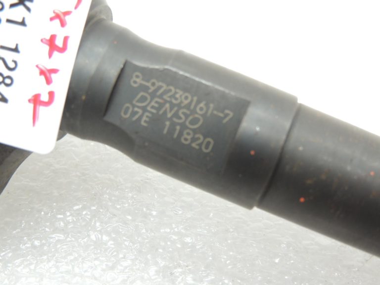 Opel Signum, Vectra C, Saab 9-5, Renault Espace 3.0 V6 degvielas iesmidzinātājs 98432375 OE
