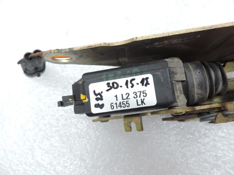 OE Smart ForTwo W450 priekšējā labā durvju slēdzene 0002856V009