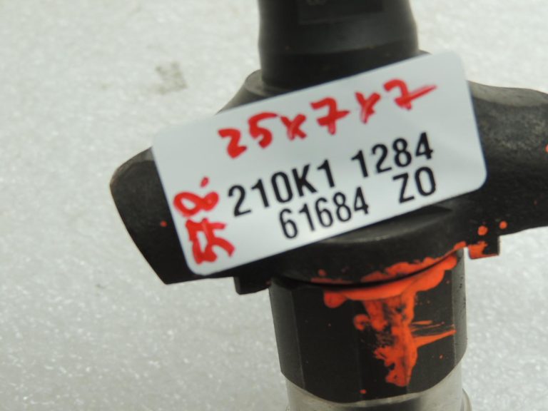 Opel Signum, Vectra C, Saab 9-5, Renault Espace 3.0 V6 degvielas iesmidzinātājs 98432375 OE