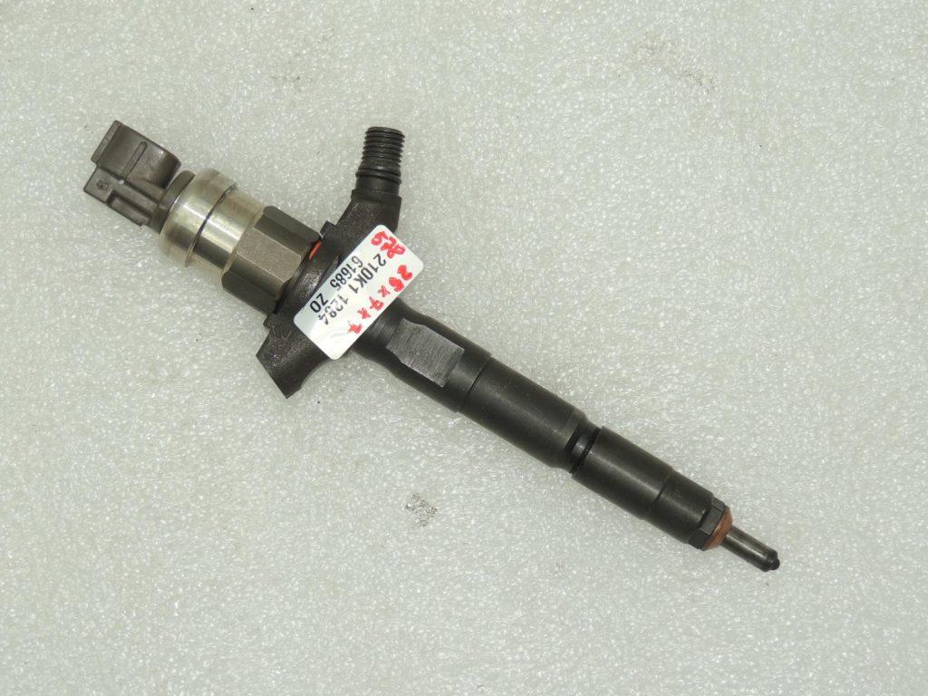 Opel Signum, Vectra C, Saab 9-5, Renault Espace 3.0 V6 degvielas iesmidzinātājs 98432375 OE