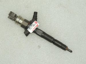 Opel Signum, Vectra C, Saab 9-5, Renault Espace 3.0 V6 degvielas iesmidzinātājs 98432375 OE