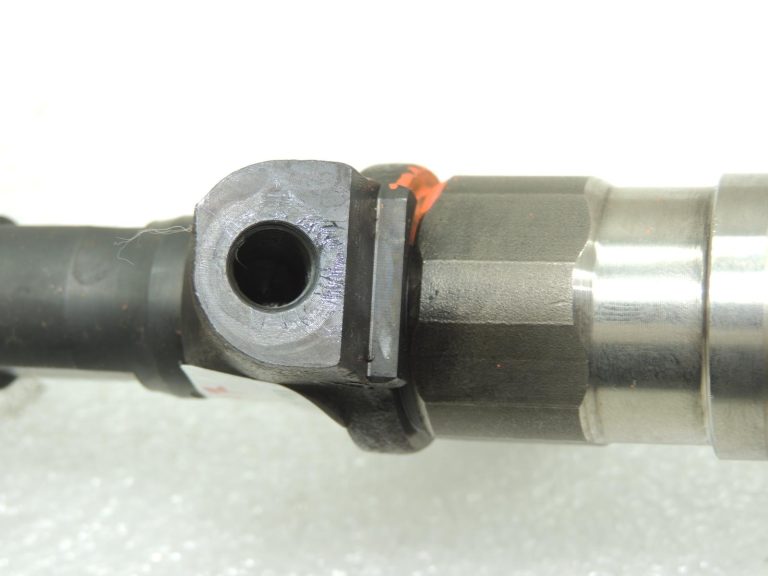 Opel Signum, Vectra C, Saab 9-5, Renault Espace 3.0 V6 degvielas iesmidzinātājs 98432375 OE