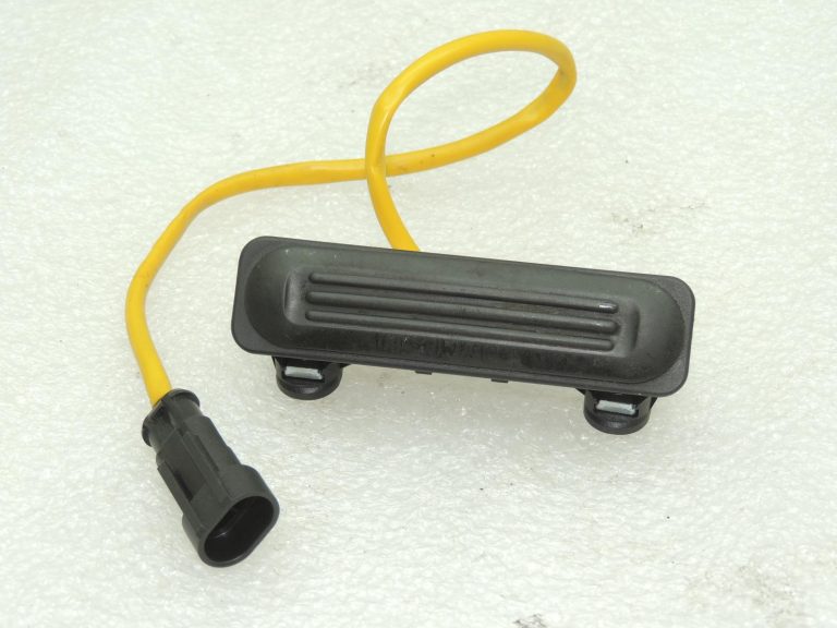 Fiat Doblo 263 Opel Combo D bagāžnieka vāka atvēršanas pogas slēdzis 51829929 OE