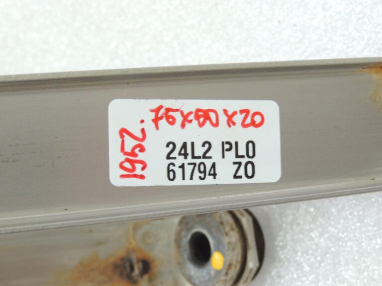 BMW G30 G31 spriegošanas lente, degvielas tvertnes stiprinājuma lente, degvielas tvertnes komplekts 16117354283 7383181