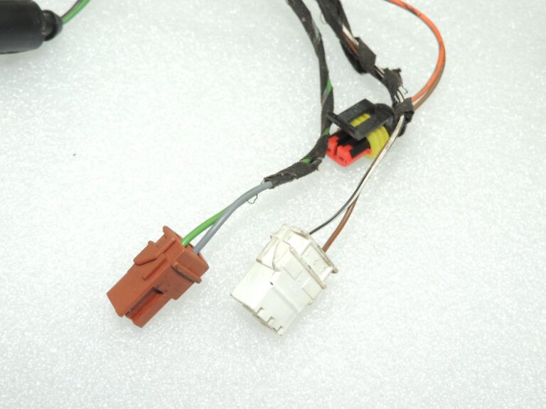 Smart Fortwo 450 vadības kabeļu kopne, vadītāja kreisā durvī, kabeļu kopne Q0009939V001000000 OE