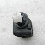 Nissan Qashqai oriģinālais servodzinējs lukturu tāluma regulēšanai
