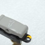 Nissan Navara II D40 saules jumta slēdzis (Sunroof Switch)