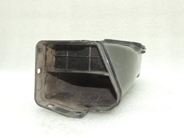 BMW G30 G31 520d B47 ieplūdes caurule, gaisa vads, ieplūdes kanāls 13718577168 8577168 OE