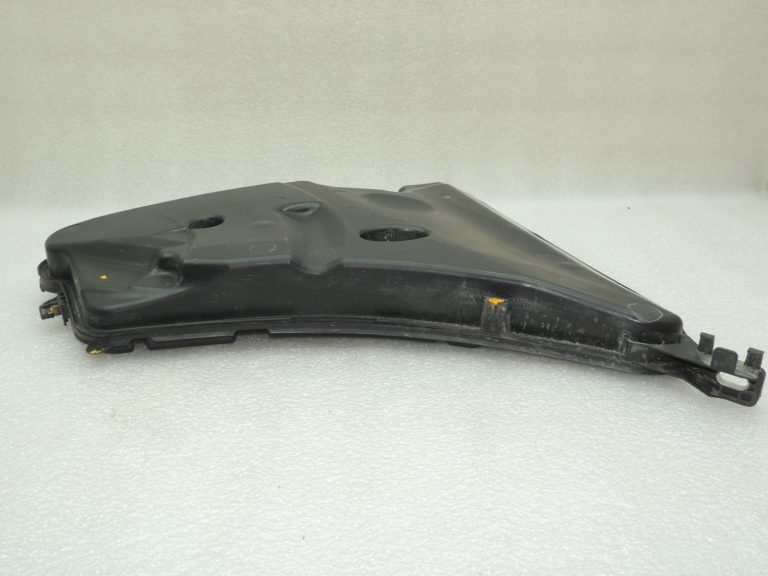 BMW G30 G31 5. sērijas stiklu tīrīšanas šķidruma tvertne 61668491830 8491830 OE