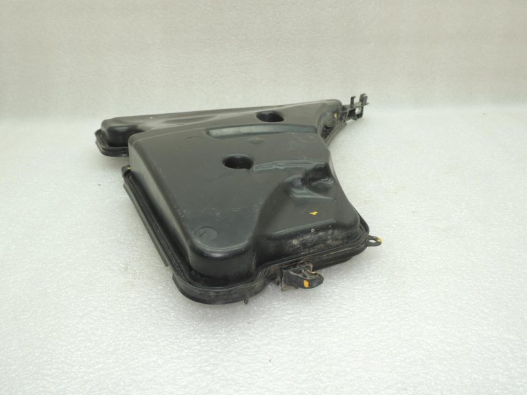 BMW G30 G31 5. sērijas stiklu tīrīšanas šķidruma tvertne 61668491830 8491830 OE