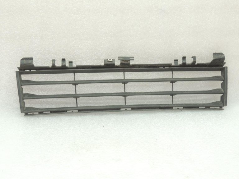 BMW G30 G31 standarta ventilācijas režģis bampera vidū 51117385257 7385257 OE