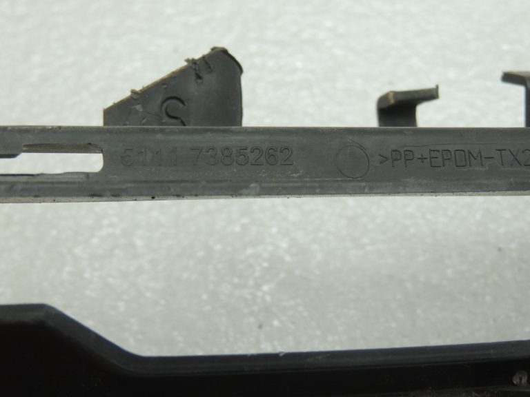 BMW G30 G31 standarta ventilācijas režģu komplekts labajā pusē, pārsegs 51117385262 7385262 OE