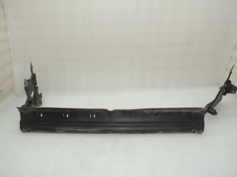 BMW G30 G31 radiatora kronšteins, gaisa plūsmas novadīšana zem radiatora 51747383846 7383846 OE