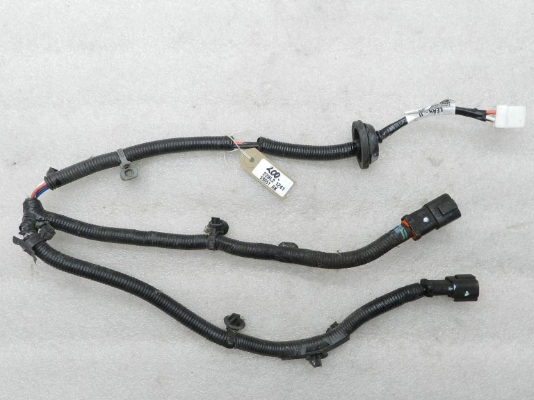 Nissan Qashqai oriģinālais stāvbremzes vadu komplekts 241514EA0B