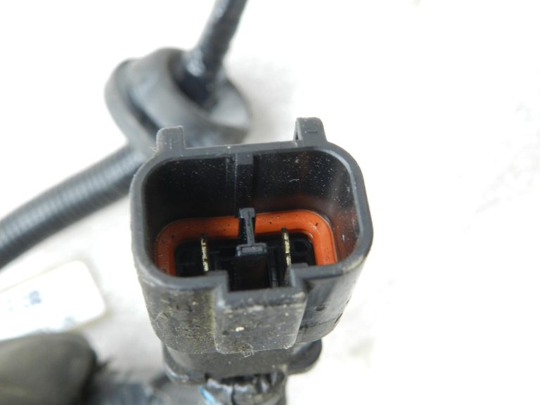 Nissan Qashqai oriģinālais stāvbremzes vadu komplekts 241514EA0B