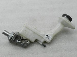 Nissan Qasqai oriģinālais galvenais bremžu cilindrs 460104EH1A