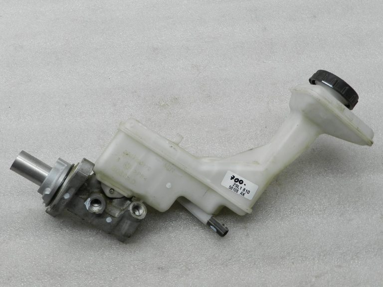 Nissan Qasqai oriģinālais galvenais bremžu cilindrs 460104EH1A