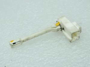 Oriģināls „Nissan Navara II D40“ gaisa kondicionēšanas un apkures sensors 27700EB01A 27700-EB01A