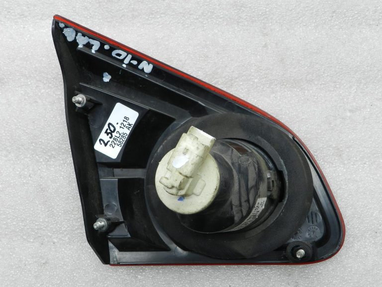 „Nissan Qashqai“ oriģinālais aizmugurējais lukturis (labais) 26554JD85A