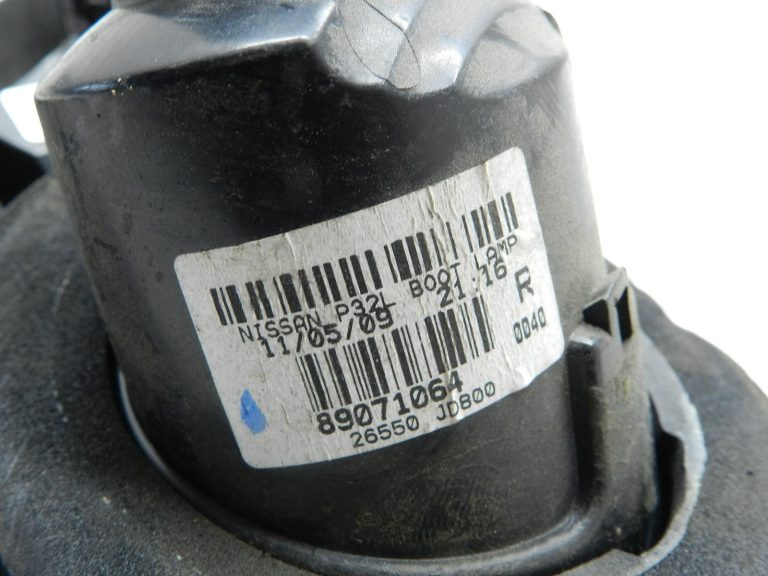 „Nissan Qashqai“ oriģinālais aizmugurējais lukturis (labais) 26554JD85A