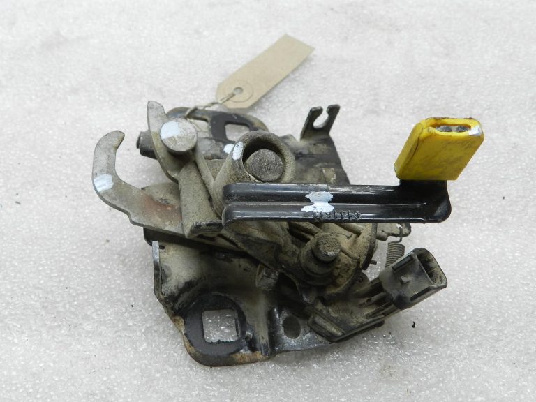 Ford Ranger Dzinēja pārsega slēdzene