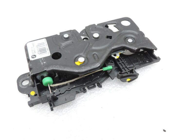 OE BMW G20, G28, G30, G38, G82 bagāžnieka durvju slēdzene 51247441014