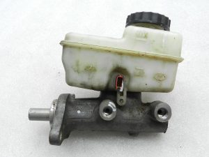 Nissan Navara II D40 3.0DCi oriģinālais galvenais bremžu cilindrs 460903X00A