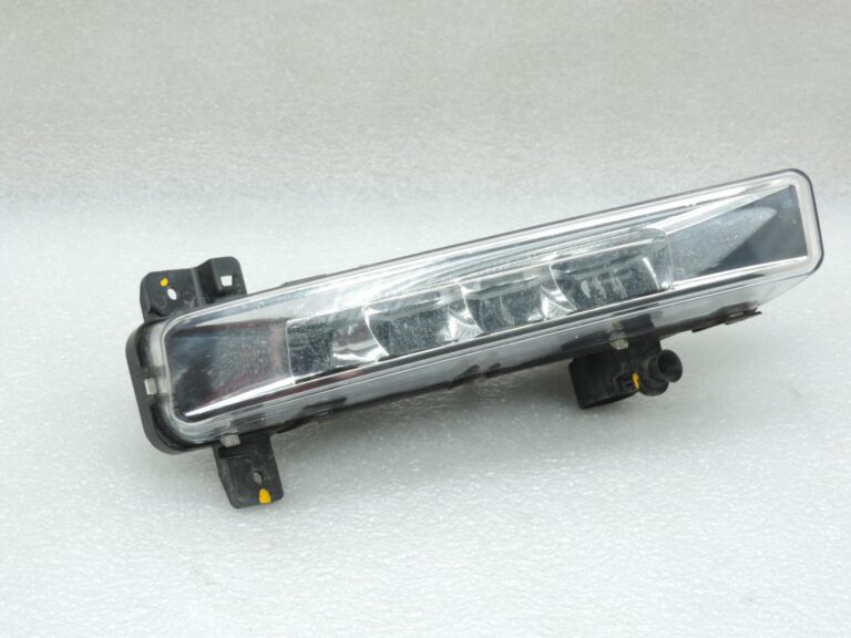 OE BMW G30 G31 G32 G38 priekšējais labais miglas lukturis 63177349132