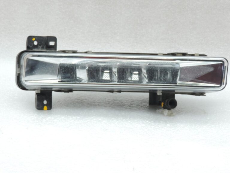 OE BMW G30 G31 G32 G38 priekšējais labais miglas lukturis 63177349132