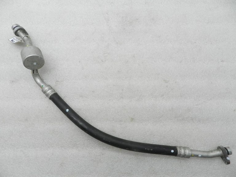 Nissan Qashqai oriģinālā augstspiediena šļūtene gaisa kondicionēšanas sistēmai 92480JD700