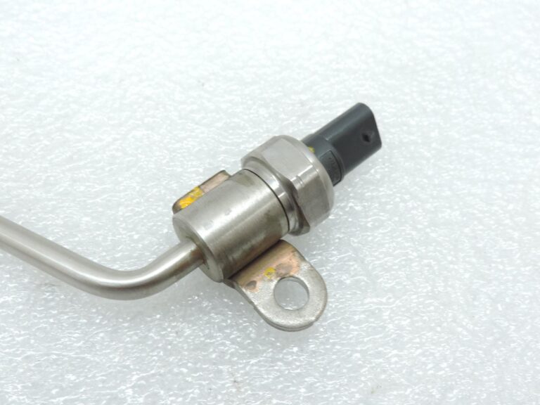OE BMW F21, F22, F30, F31, G30, G31 dīzeļdzinējs B47 izplūdes gāzes spiediena sensors 13628514018