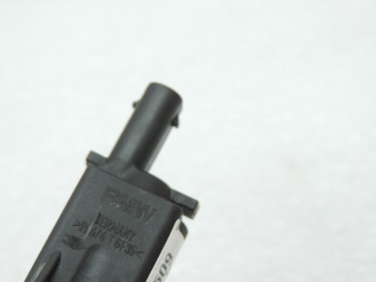 OE BMW F21, F22, F30, F31, G30, G31 dīzeļdzinējs B47 eļļas spiediena vārsts 11417639993 7639993