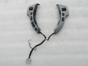 „Nissan Qashqai“ oriģinālās stūres pogas 25551JD01A