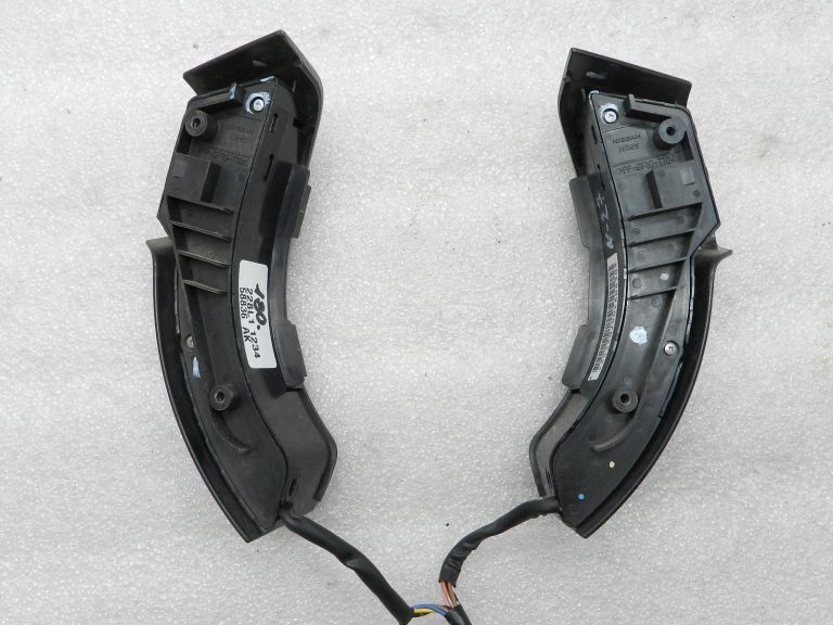 „Nissan Qashqai“ oriģinālās stūres pogas 25551JD01A