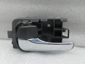 Nissan X-Trail oriģinālā aizmugurējā kreisā roktura rokturis 806718H902