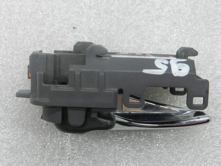 Nissan X-Trail oriģinālā aizmugurējā kreisā roktura rokturis 806718H902