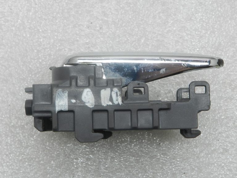 Nissan X-Trail oriģinālā aizmugurējā kreisā roktura rokturis 806718H902