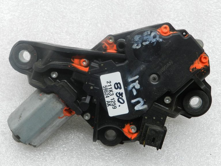 Nissan Qashqai oriģinālais aizmugurējais stikla tīrītāja motors 28710jd000
