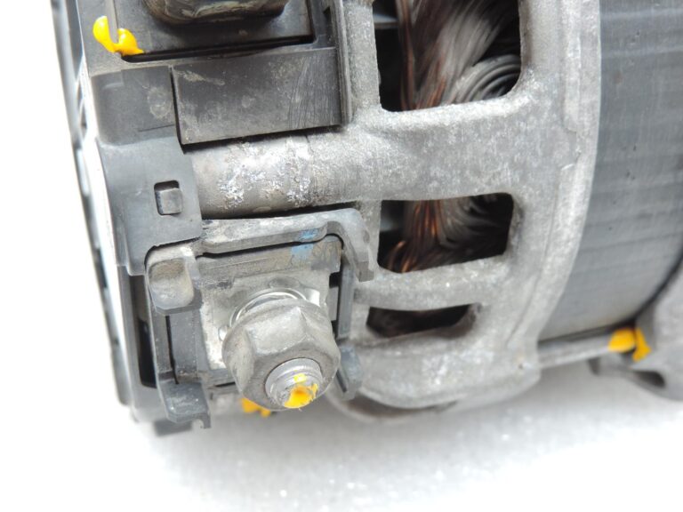 OE BMW G30, G31, G11, G12, G01, G02 ģenerators 180 A, ģenerators 8575059