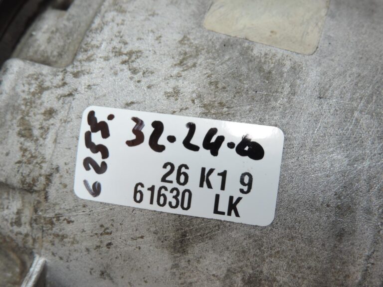Nissan Navara II D40 3.0DCi V6 V9X gaisa kondicionēšanas kompresors 926005X20A A/C compressor