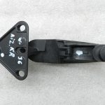 VW Sharan oriģinālā loga atvēršanas rokturi (kreisajā pusē) 7M0847105